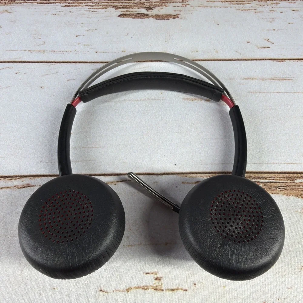 Plantronics B825 Voyager Focus UC Wireless Bluetooth Office Headset